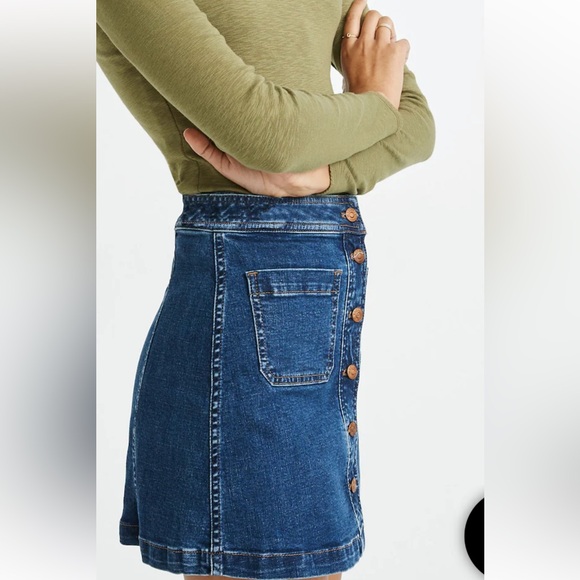 Madewell Stretch Denim Button Down Skirt  Patch Pocket Edition Size 8 EUC - Picture 4 of 12